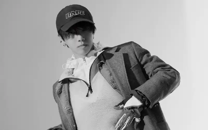 歌手华晨宇电脑桌面壁纸_花花华晨宇桌面壁纸_三千图片网