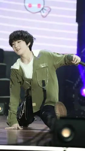 【赵冠羽】舞台