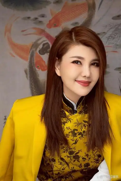 听乌兰图雅《海那边桃花开》领略来自南国的一往情深