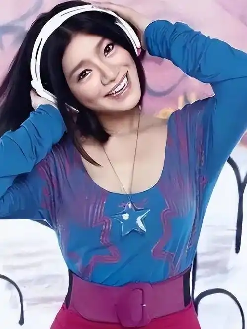 超女冠军江映蓉:因整容失败像"怪物",全身只剩眼珠是自己的