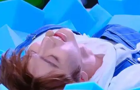 猪咪葵葵关注打开新页热度(1444)评论(42)推荐all坤蔡徐坤ikunkun爱豆