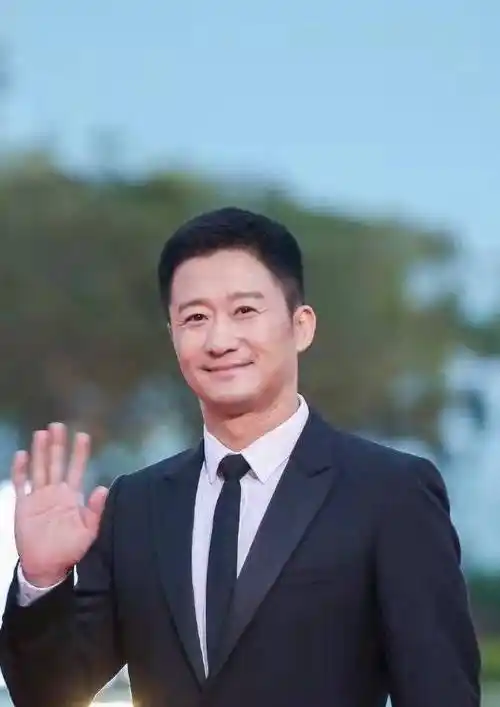 邓超黑了,黄晓明瘦了,朱亚文差点认不出_状态_年纪_不知道