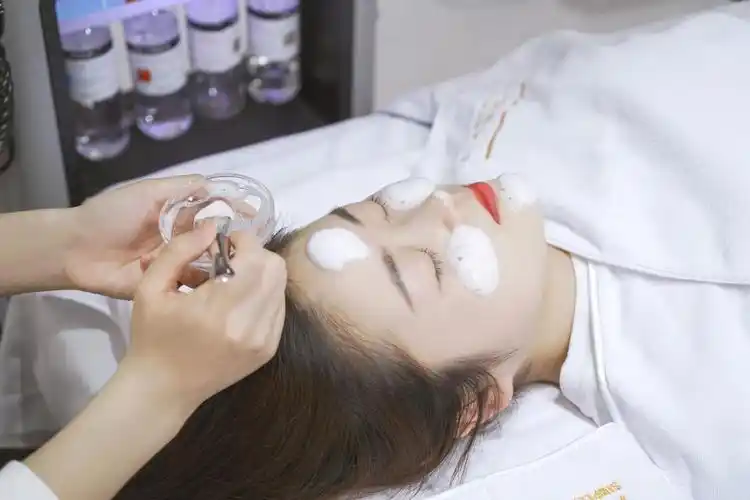 佳简洗脸大王告别传统美容院进入快捷美容时代