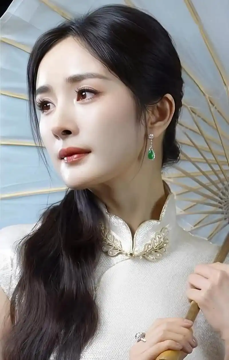 这一组杨幂也太美了,不知道杨幂是否还会再结婚,看看谁有这好运!