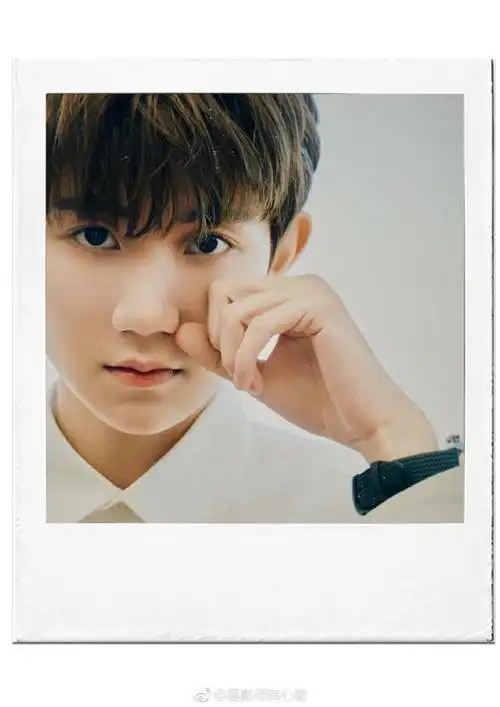 王源我看见两朵一样的云##bally全球品牌代言人王源