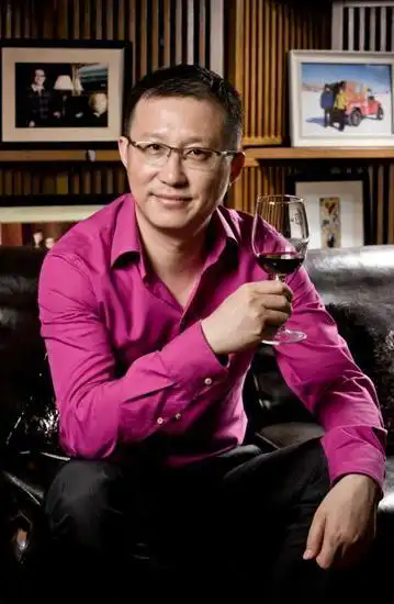 通灵珠宝沈东军壕并优雅着