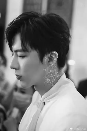 摩登兄弟刘宇宁深夜下班&今早长沙出发饭拍图