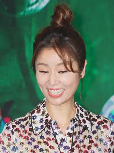 44岁林心如近照曝光网友没有打针拉皮的脸果然容易老啊