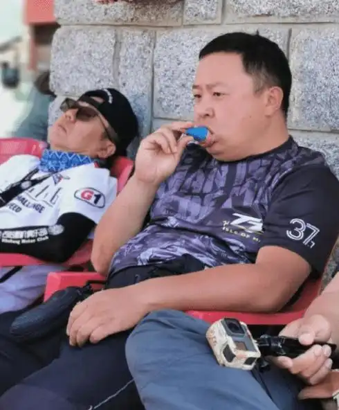 阎鹤祥40岁还没对象,张云雷初恋后再无恋情,德云社的单身角们_李鹤东