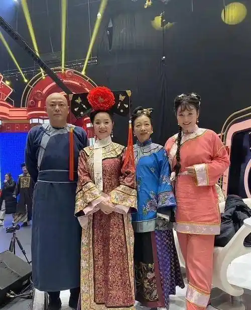 剧组时隔23年重聚,蒙丹,萧剑不改样,唯独她让人没想到_赵薇_苏有朋