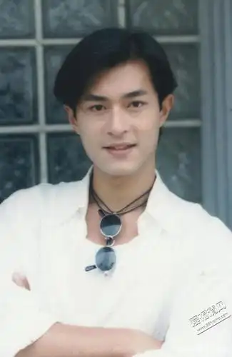 古天乐三十岁照片,能干,有智慧,有才华,古天乐四十岁照片,自信,有内涵