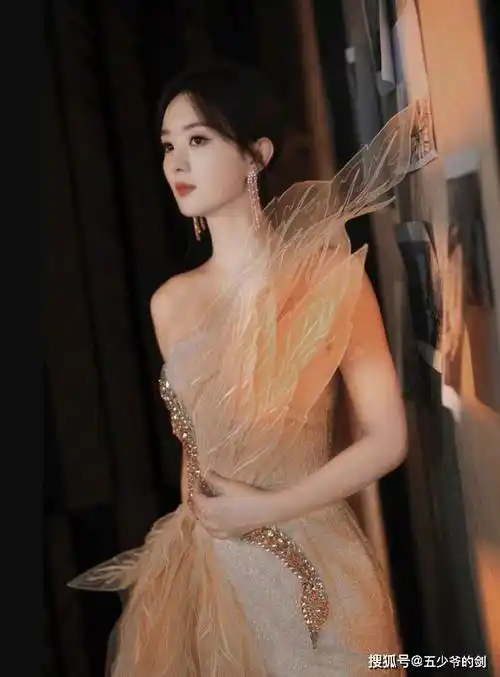 现代和古代的她们都是魅力无限_女性_赵丽颖_迪丽热巴