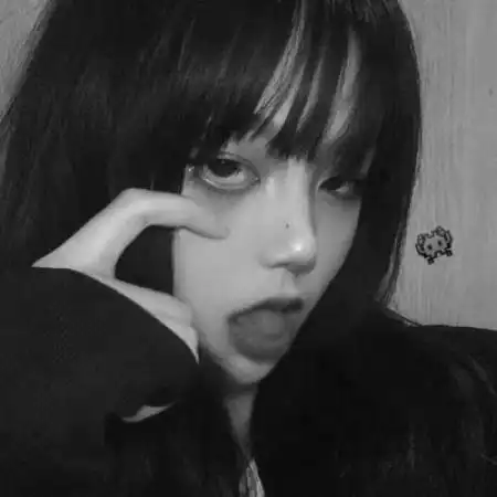 黑色头像女伤感学会享受挫折与失去