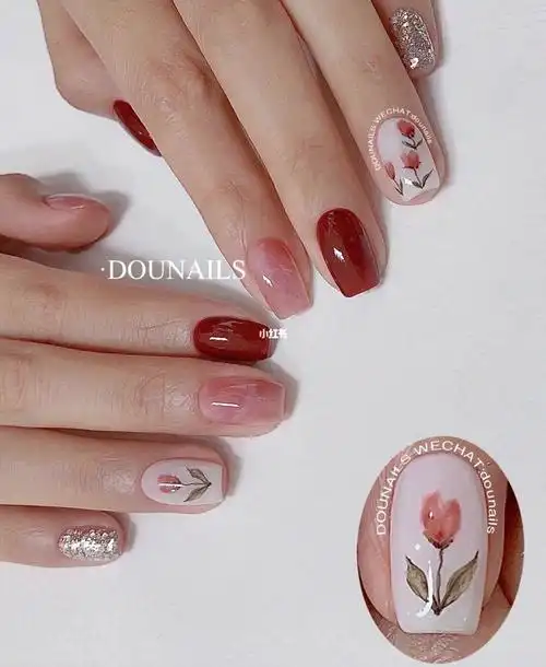 水彩花朵酒红美甲