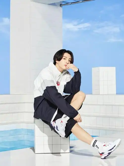 黑五折扣fila运动鞋bts同款半价