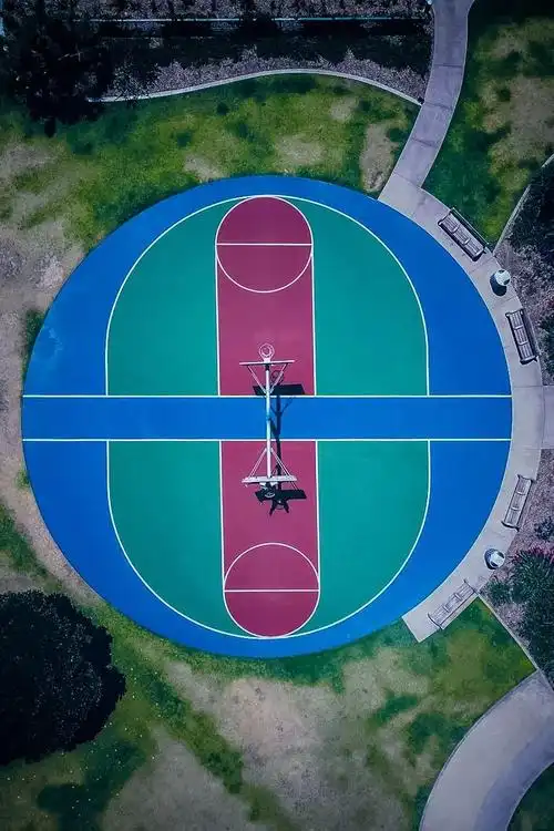 壁纸丨篮球场的灯光熄灭了,回忆也要画上句号了.