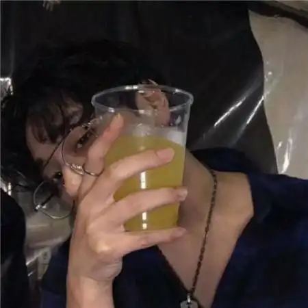 qq头像男生孤独寂寞