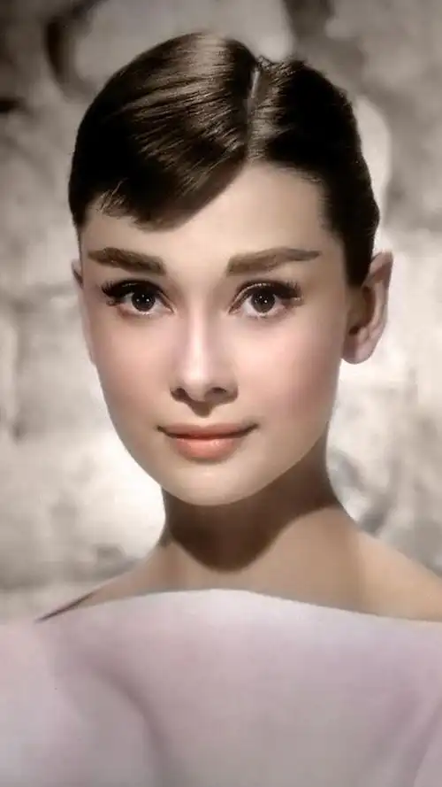 奥黛丽赫本罗马假日剧照奥戴丽赫本的美颜秘诀