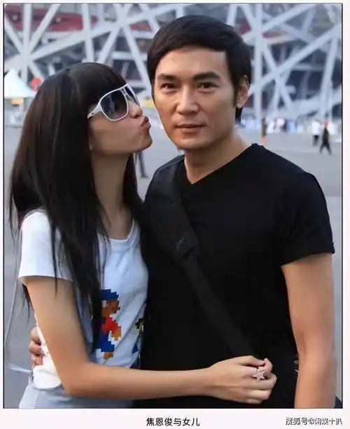 焦恩俊在演艺圈的口碑一直很好,工作也十分努力敬业,所以有很多朋友都