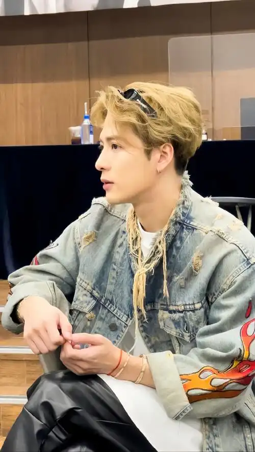 一些王嘉尔壁纸    #王嘉尔