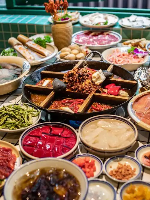 洪崖洞附近好吃的重庆火锅,瓜西西必须榜上有名