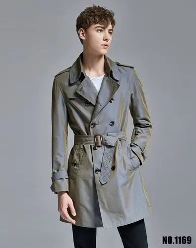 gorankadi香港潮牌新品变色龙风衣男2019春秋新款英伦双排扣经典外套