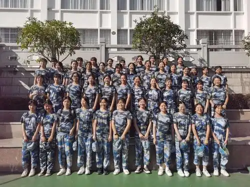 20早教秋日军训