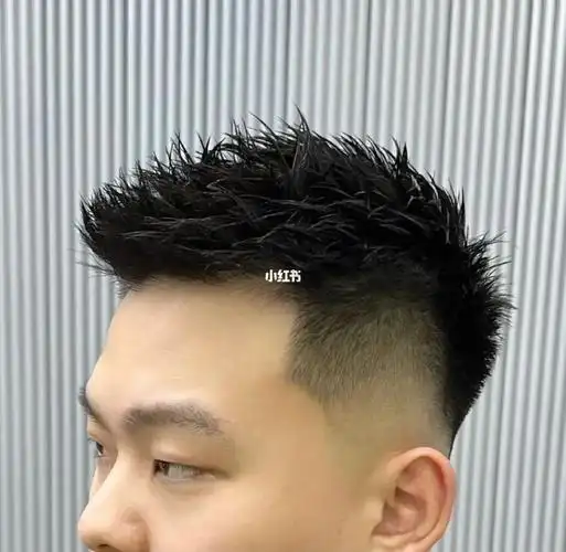 珠海男生发型设计推荐飞机头