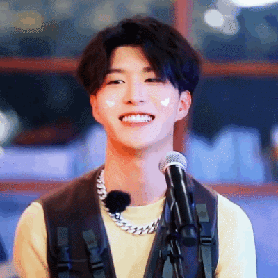 范丞丞吃醋动图