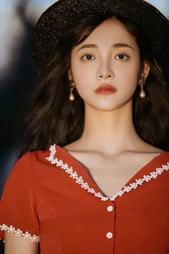 周洁琼 | 红裙少女海边复古写真集