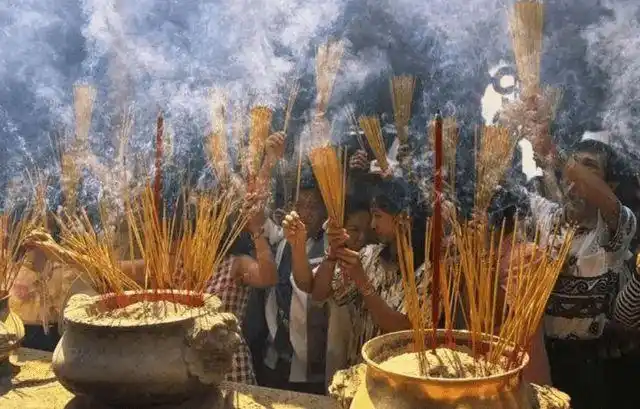 老话穷人越拜佛越穷富人越烧香越富你知道是为何吗