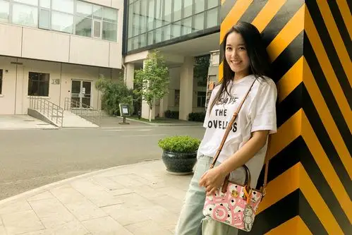 蒋依依 - 堆糖,美图壁纸兴趣社区