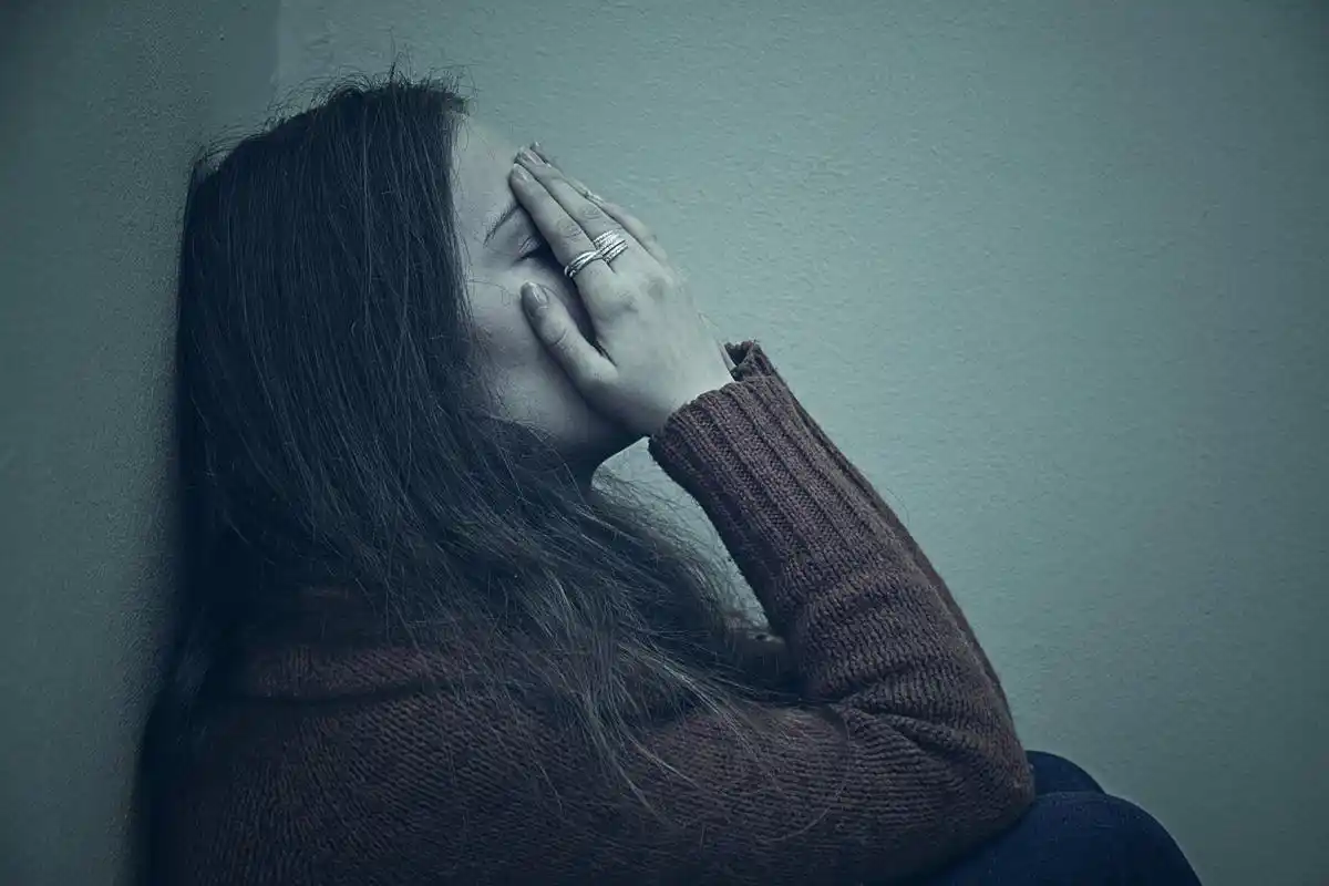 明明你们每天都在一起,为什么还是会感到孤独心累呢?