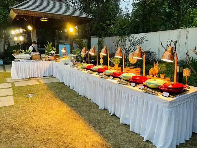 草坪婚礼纪婚礼自助餐户外婚礼餐饮策划