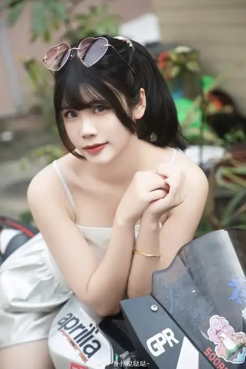 少女写真##次元充电站##机车#    夏日98与机车9315的完美组合