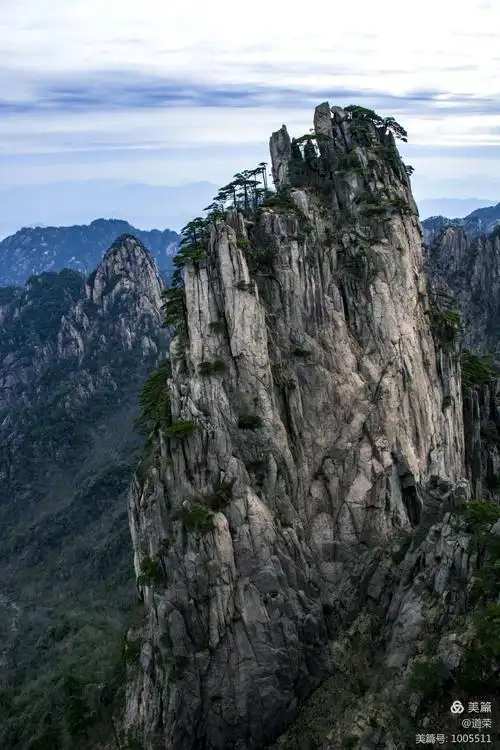 道荣的美篇《黄 山风景》摄于2019年4月2日黄山景区.