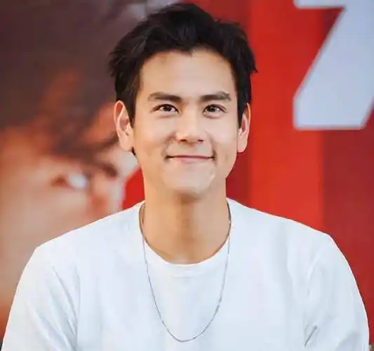 彭于晏:从"正方体男孩"的成长史,41岁至今单身是因为没人要吗