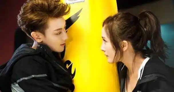 这些明星曾经被群嘲,现在却能让路人黑转粉_黄子韬_赵丽颖_易烊