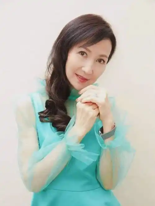 27岁的陈美琪刚有喜,关之琳:你就算大着肚子,你老公也不要你啦_马清伟