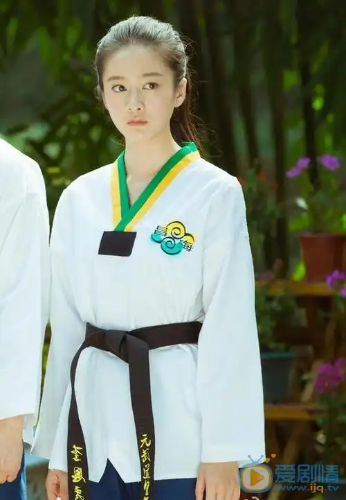 张雪迎《旋风少女》剧照 张雪迎高清写真_张雪迎高清剧照