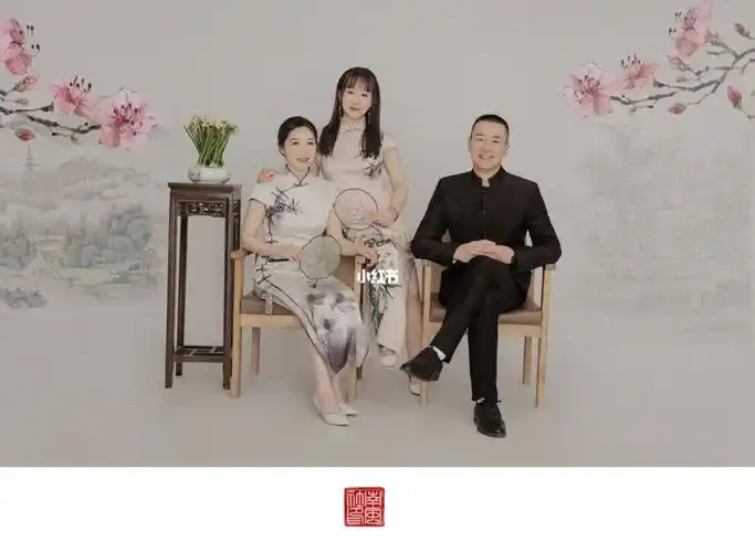 一家三口的幸福感全家福