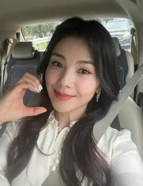 生图下的刘涛状态不再像少女但胜在真实自然