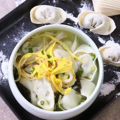 正宗刀鱼肉手工大馄饨新鲜现包现发冷冻速食早晚餐浓汤荠韭菜水饺