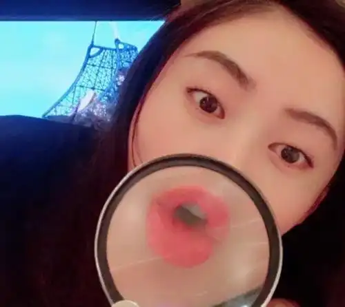 挖坑自己跳,高冷张天爱秒变逗比女神经,看她成游戏黑洞太可爱了