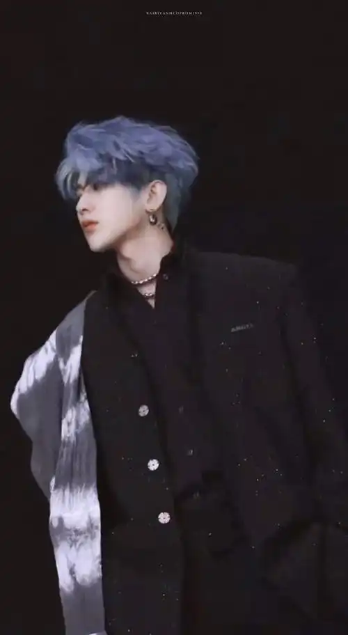 蔡徐坤,一个完美驾驭不同风格的宝藏男孩,ikun们快领取精美壁纸