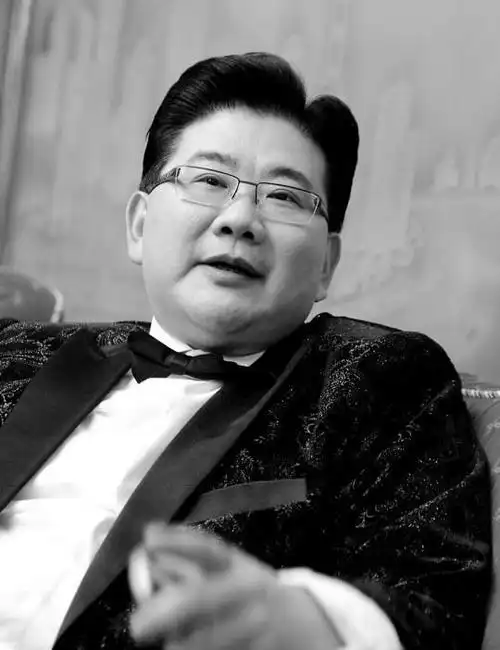 九转大肠受害者为你揭秘上海第一主持人曹可凡的双面人生