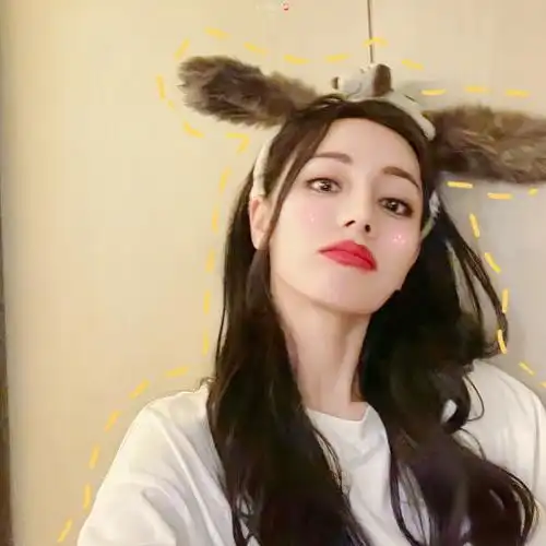 迪丽热巴最美的石榴花特效