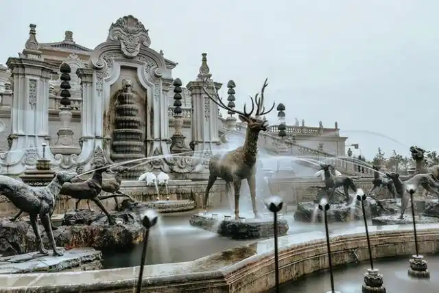 说起圆明园大家会想起什么?曾经辉煌一时的皇家园林?