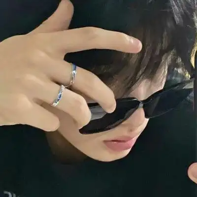 男生头像高级感潮酷高清真人图片