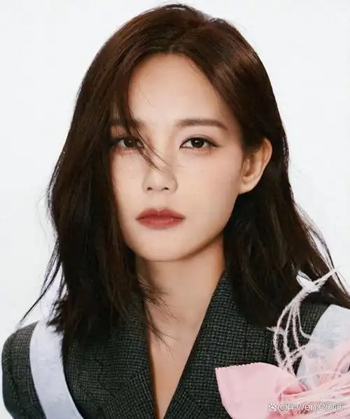 《狂飙》播出仅一年,李一桐沦为"边角料",黄渤的话得到了印证